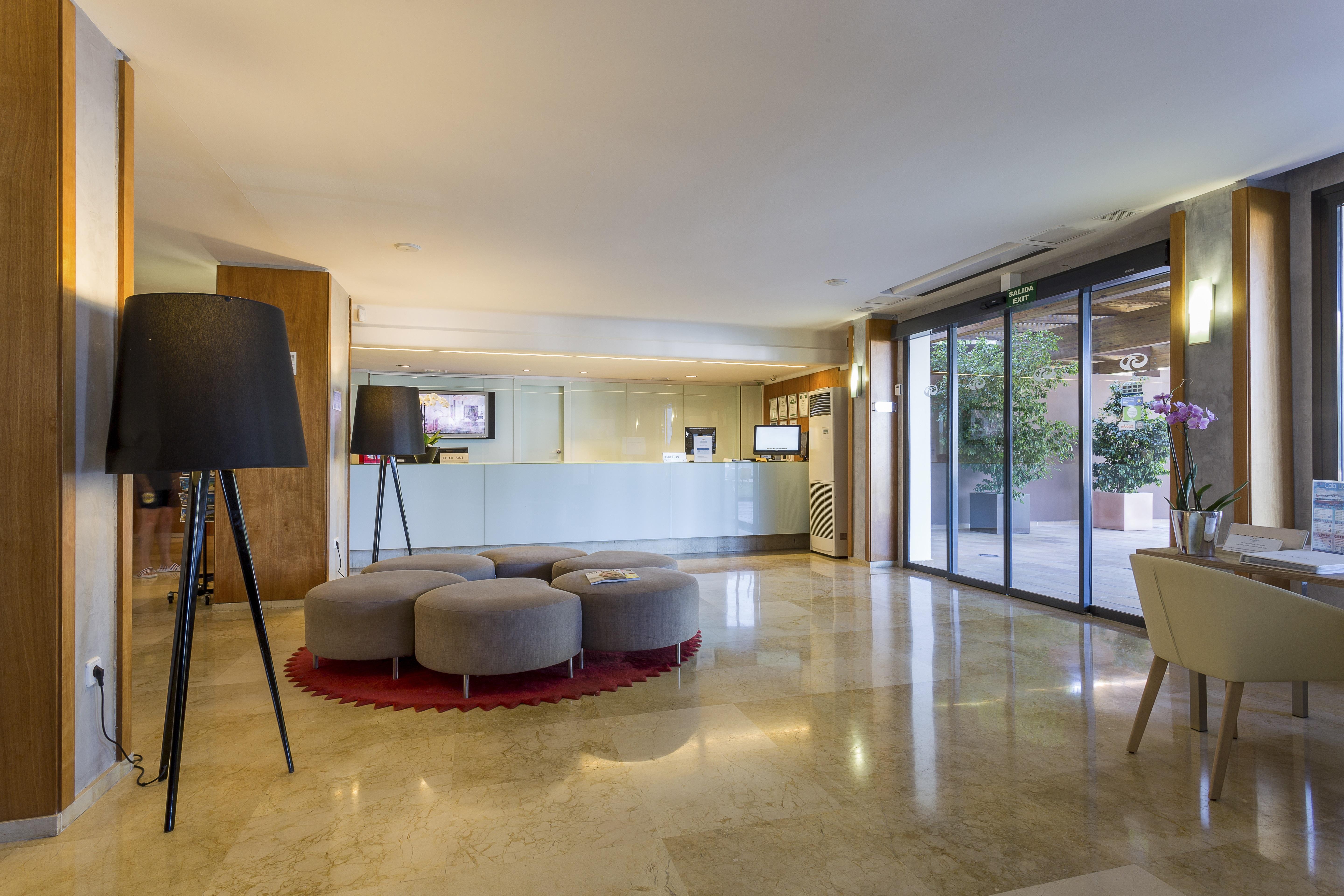 Palladium Hotel Cala Llonga - Adults Only エクステリア 写真
