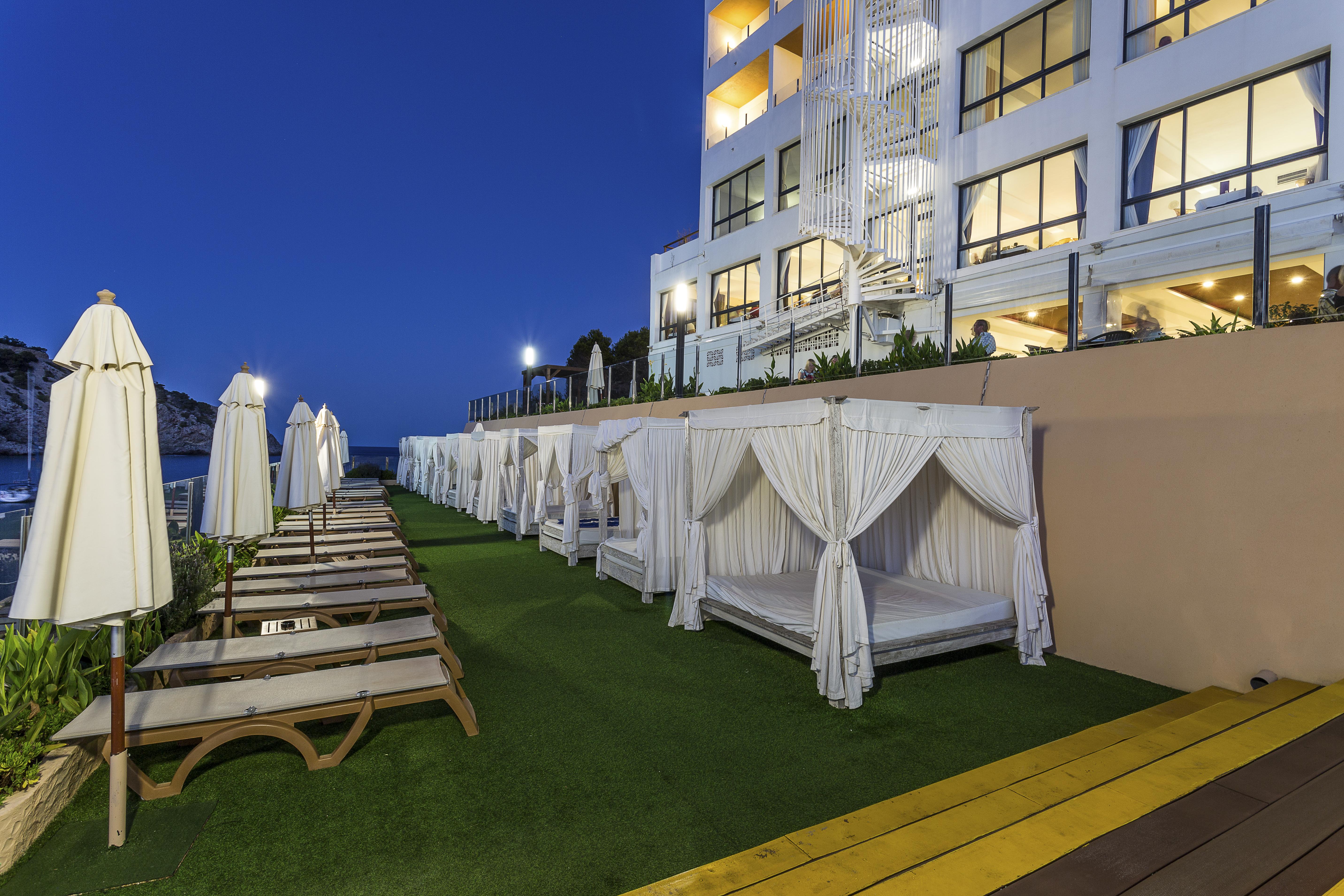 Palladium Hotel Cala Llonga - Adults Only エクステリア 写真