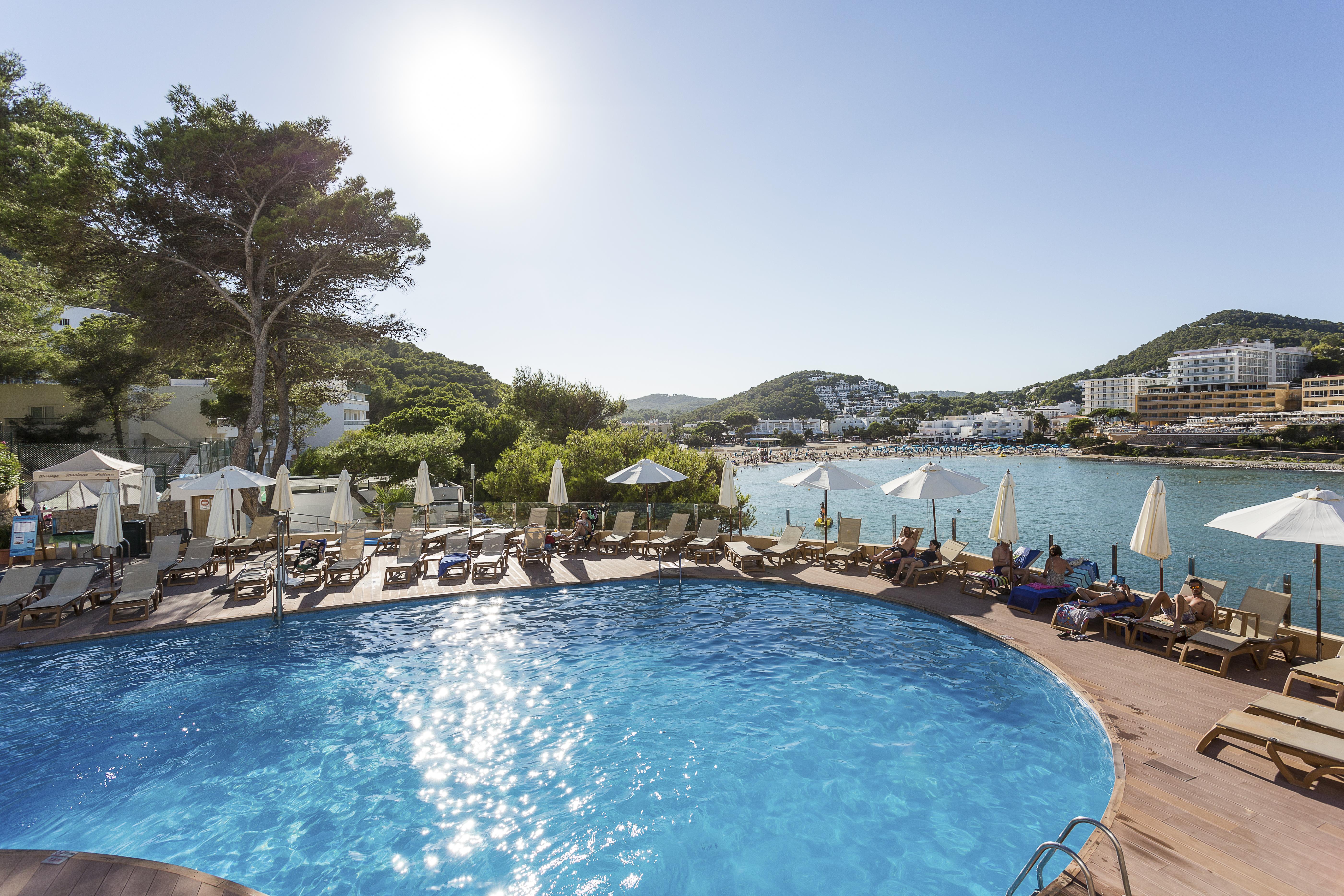 Palladium Hotel Cala Llonga - Adults Only エクステリア 写真